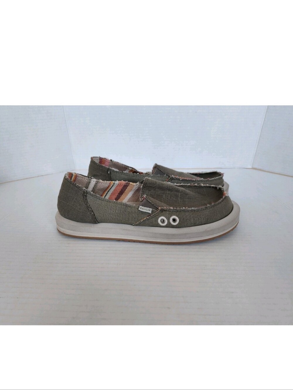 Sanuk Women's Slip on Loafers Size 8 Lot of 2 pair Nice! - Picture 9 of 12